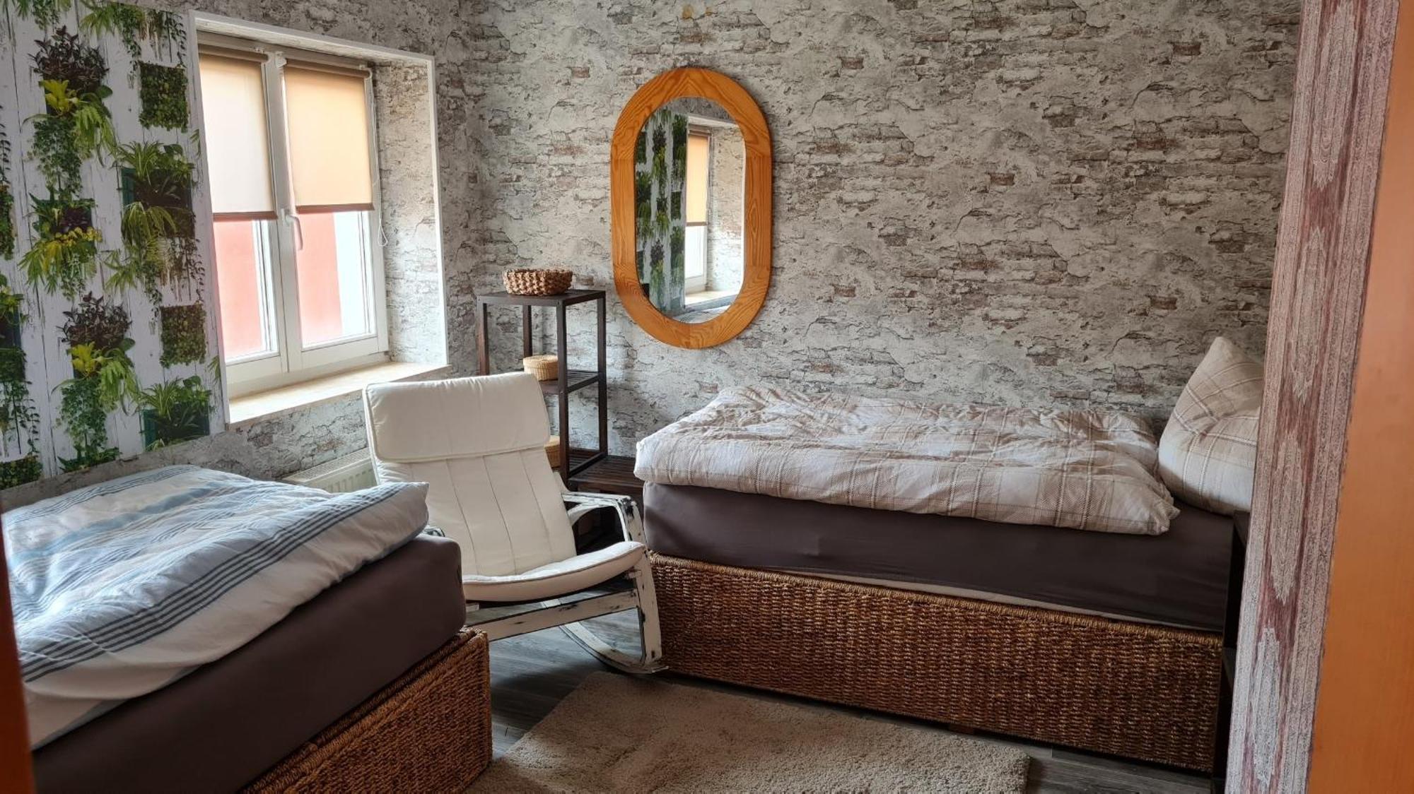 Ferienwohnung Mit Individueller Ausstattung - Jedes Zimmer Ist Anders Erfurt Buitenkant foto
